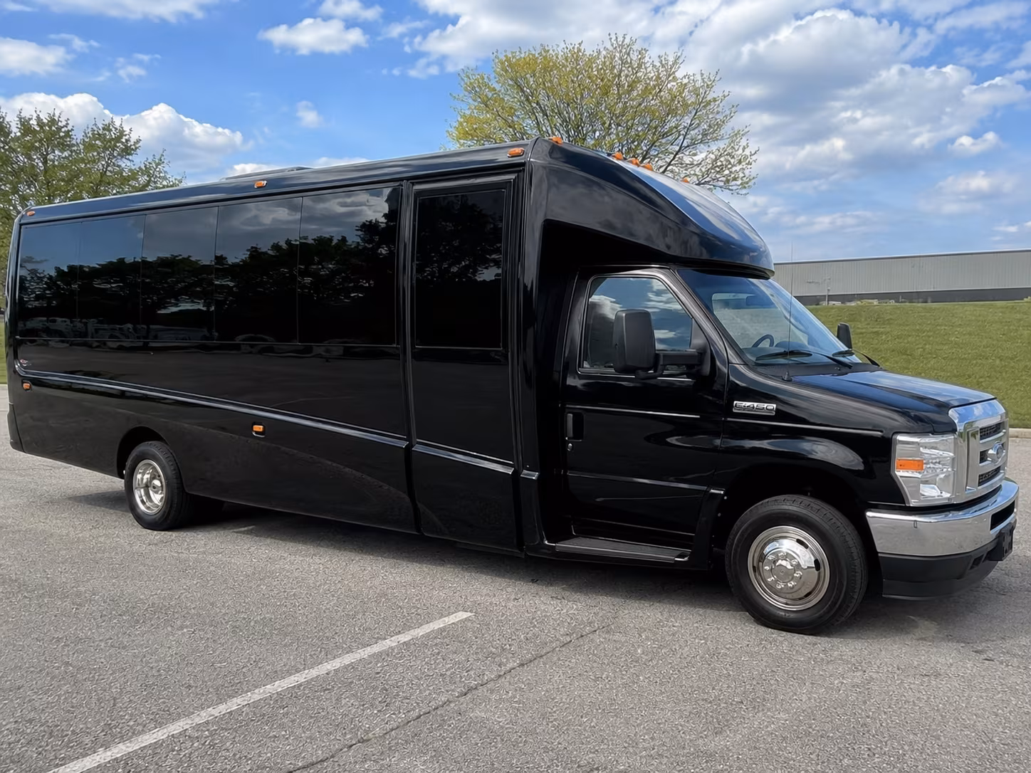 easily book transportation for your next airport transfer 3
