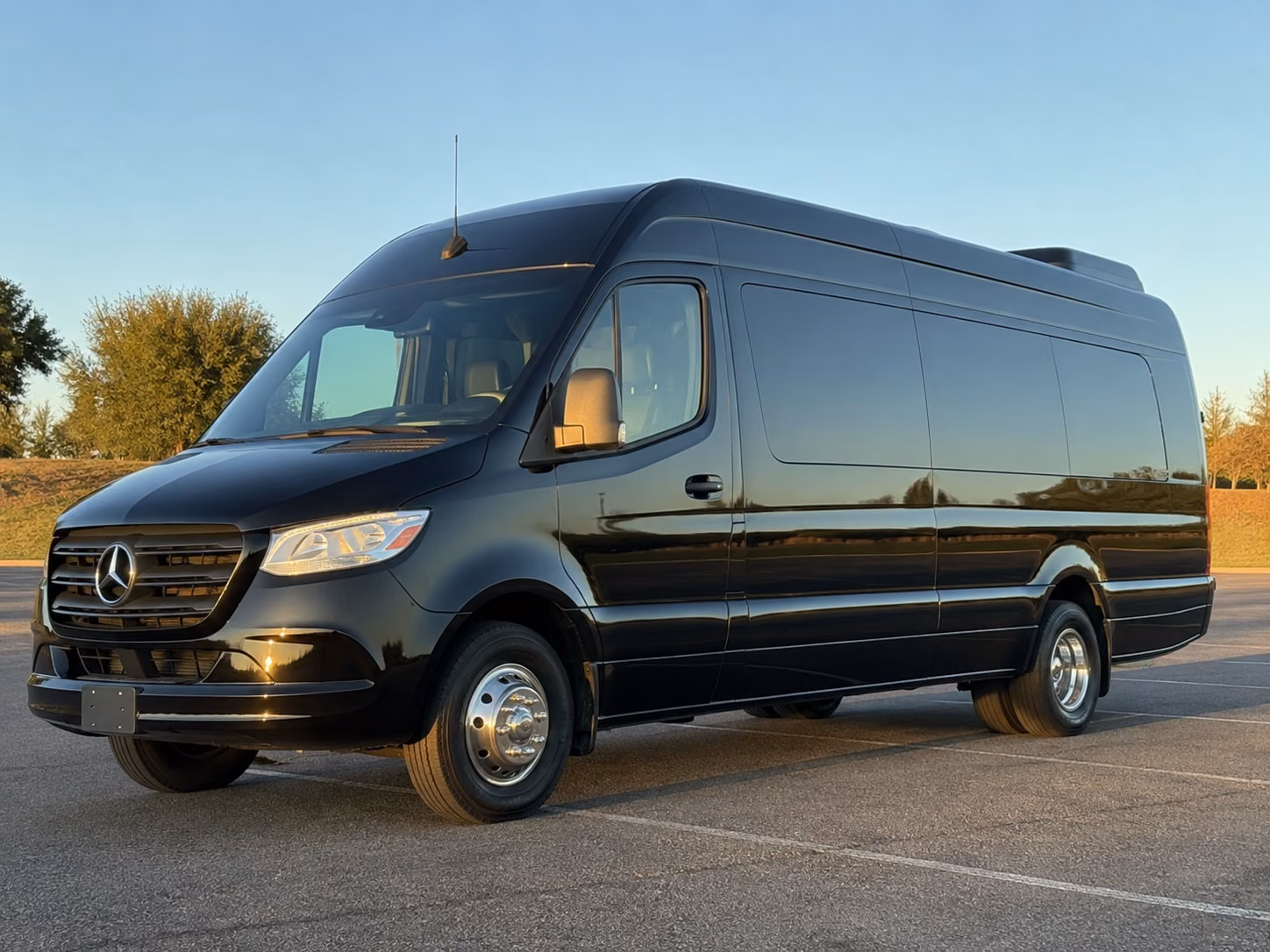 easily book transportation for your next airport transfer 4