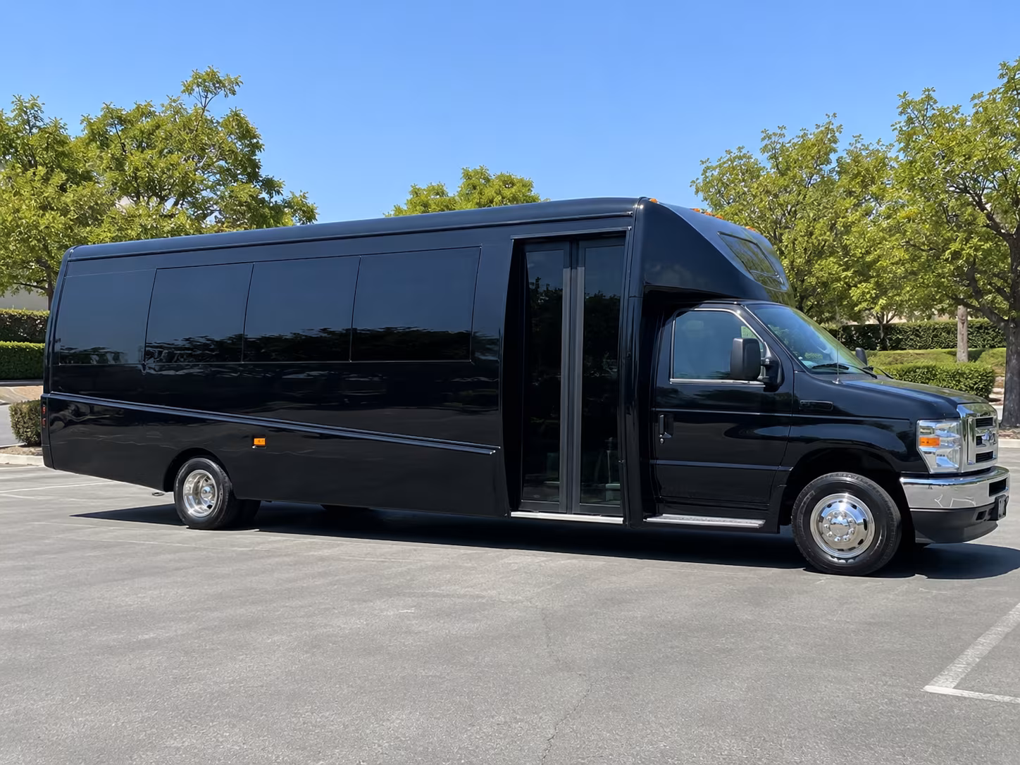 easily book transportation for your next wedding 1