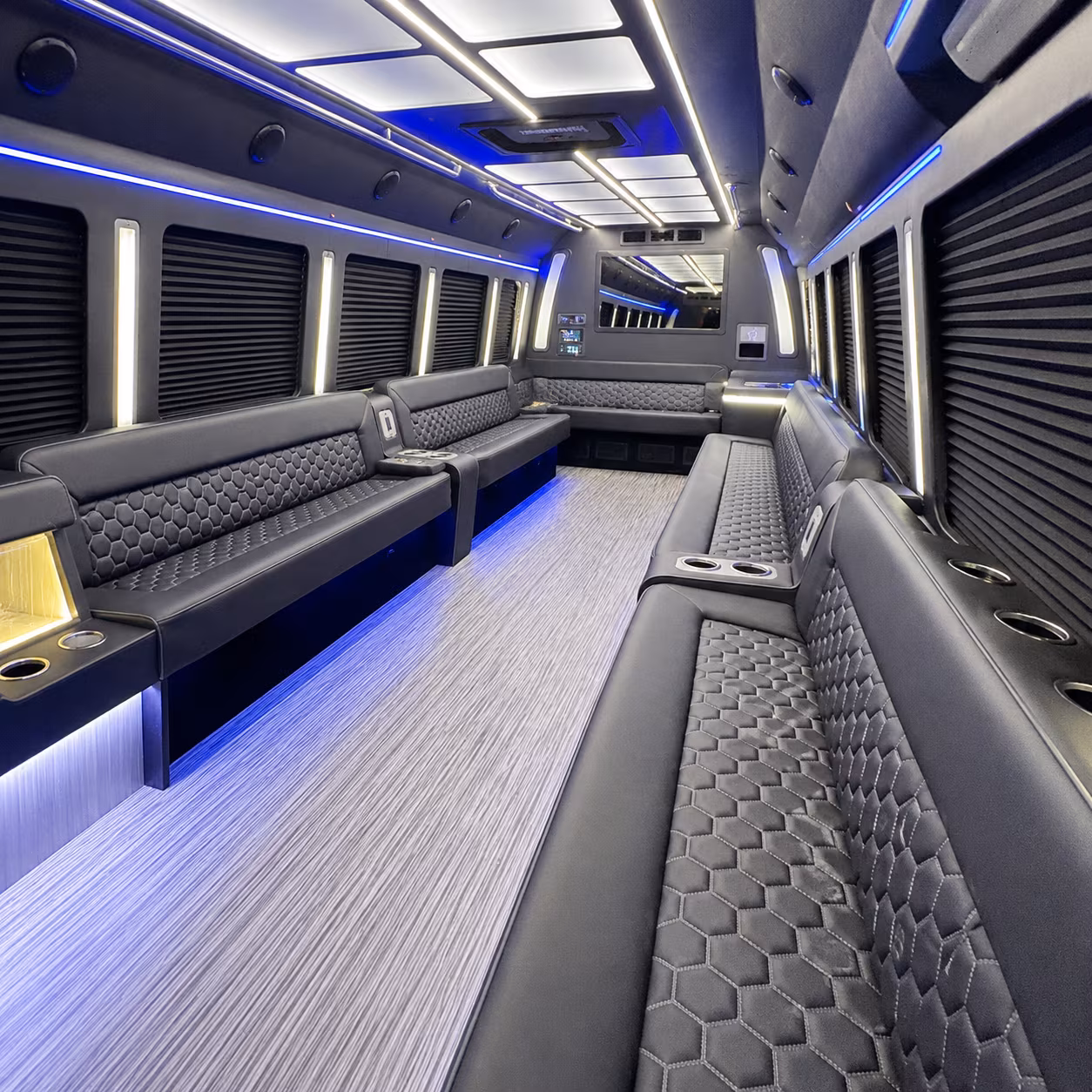 el paso party bus interior